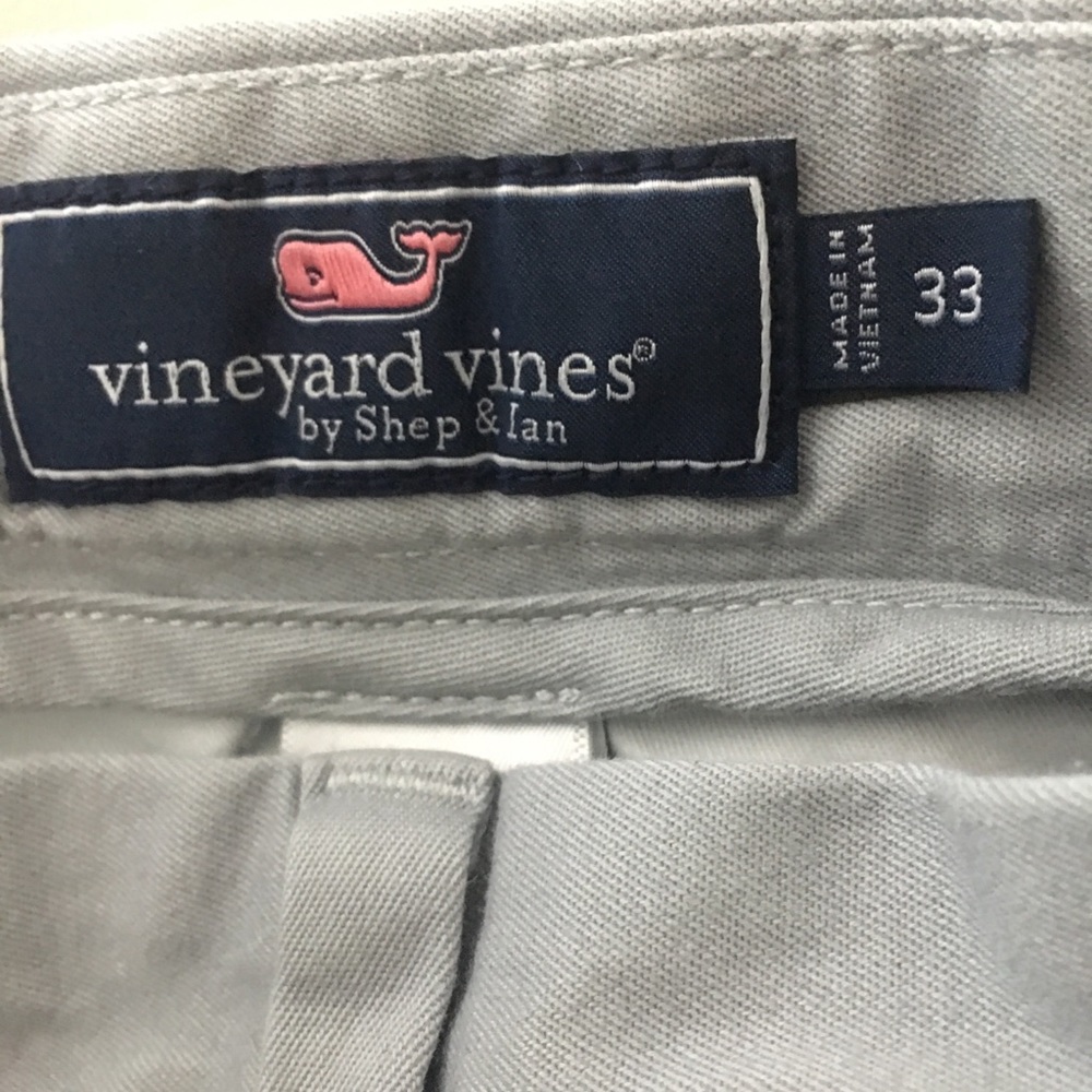Vineyard vines 9inch breaker short